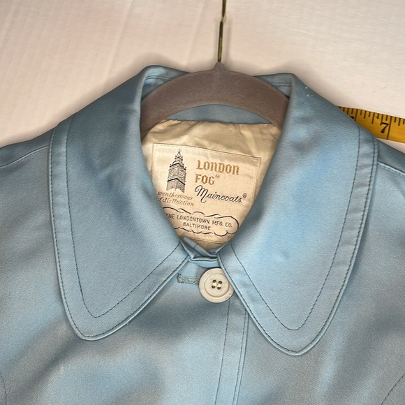 London Fog Vintage, gorgeous, light blue rain jacket women’s size 14 Petite - Picture 6 of 16